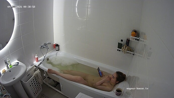 realm143-cam110-1776634783