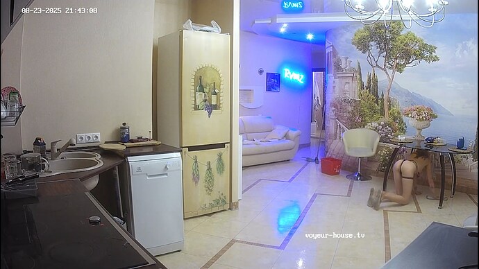 Adel-20250823-16