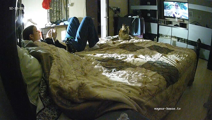 realm64-cam17-1765605028