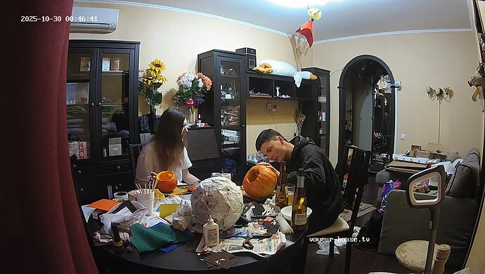 realm7-cam14-1761774437