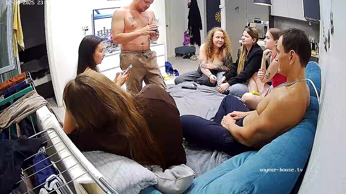 realm101-cam15-1759956937