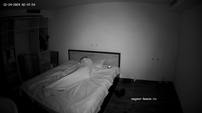 realm1-cam111-1735001307