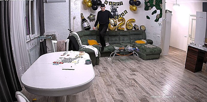 realm126-cam13-1766862667