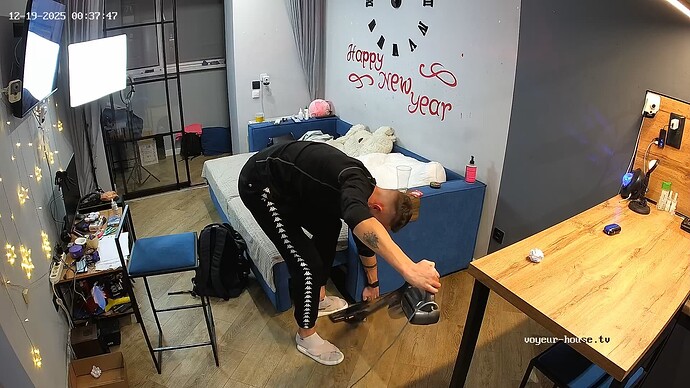 realm94-cam13-1766093906