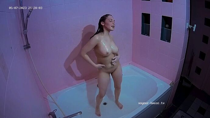 Ryry_230507_dancing_bathtub_@_Tonk_realm19_01