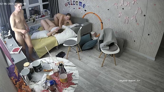 realm56-cam13-1765002297