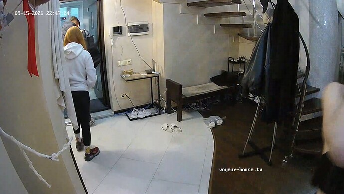 realm8-cam116-1789501683