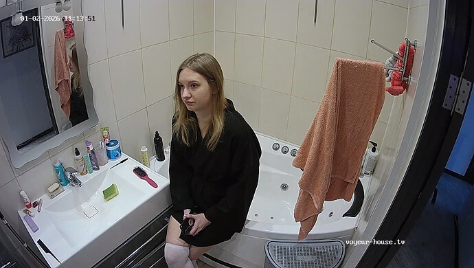 realm64-cam110-1767341671