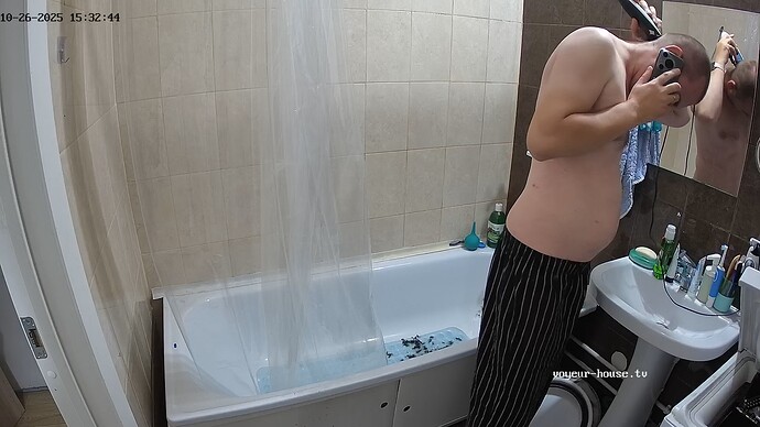 realm111-cam19-1761482000