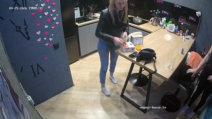 realm108-cam11-1777135607