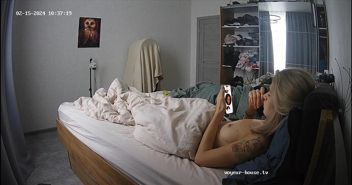 Screenshot 2024-02-15 at 03-37-55 Bedroom camera at Lilith reallifecam apartment at Voyeur House TV (cam16)