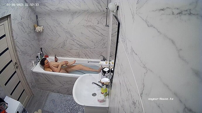 realm141-cam110-1768593262