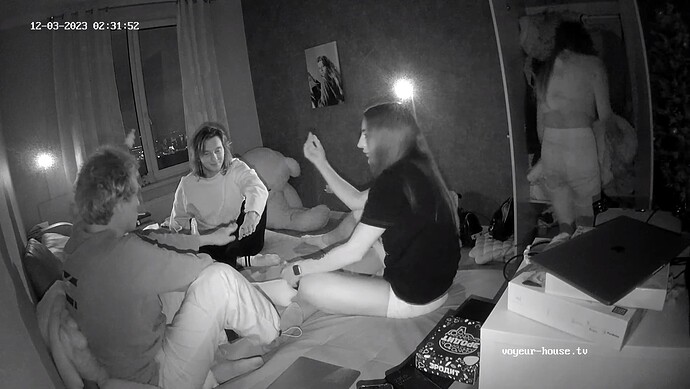 realm92-cam14-1701559942