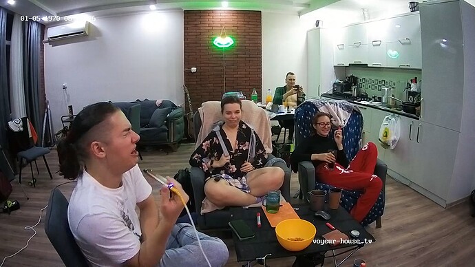 realm114-cam15-1759004498