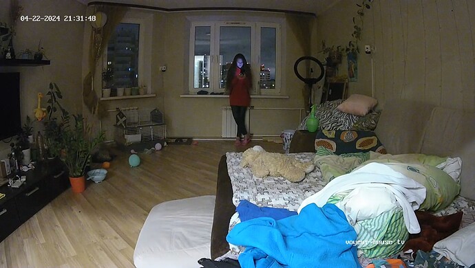 realm37-cam13-1713810740