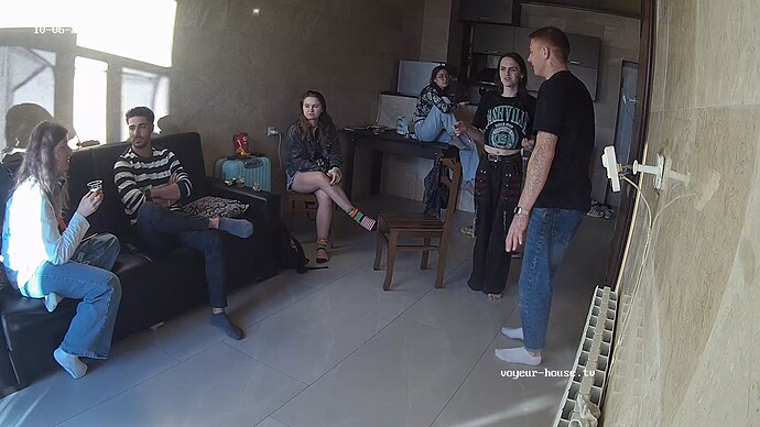 realm43-cam15-1728188485