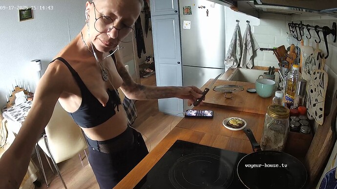 realm116-cam12-1758112393