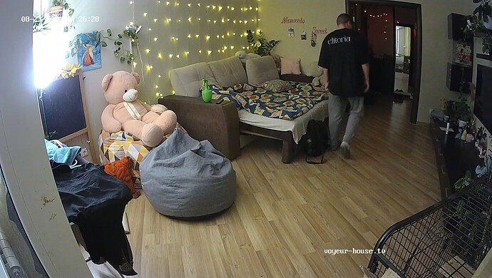 realm37-cam15-1724376421