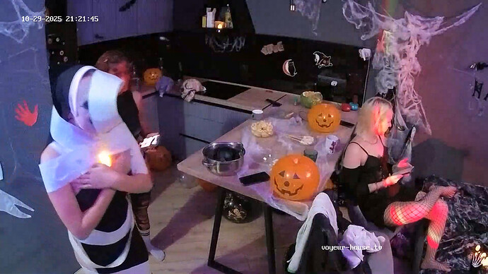 AoraPaladin-20251029-14