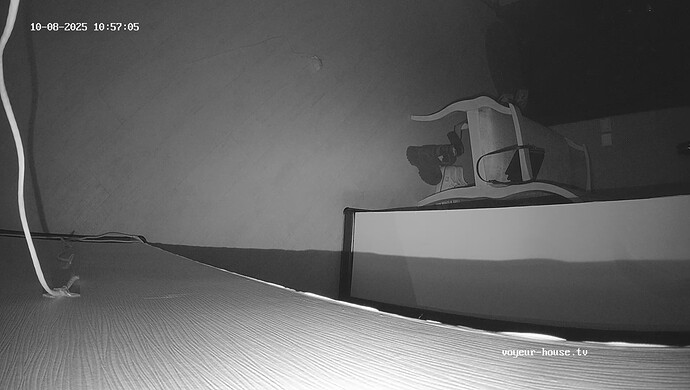 realm64-cam111-1759910306