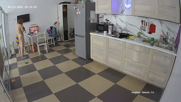 realm64-cam12-1782230935