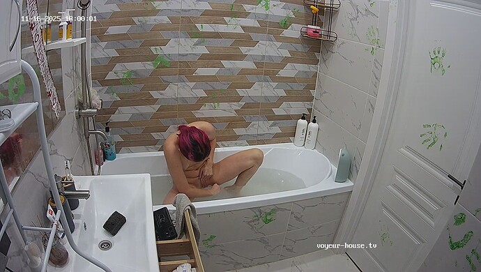 realm42-cam19-1763306826