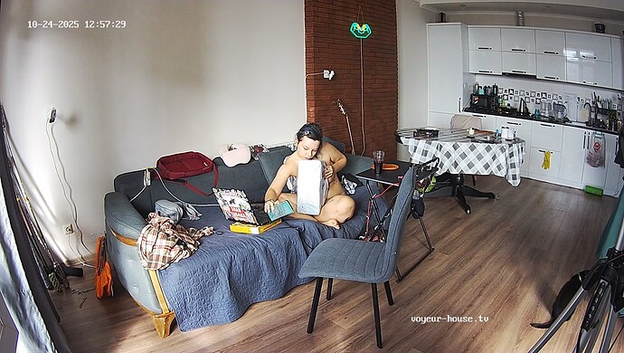 realm114-cam14-1761297844