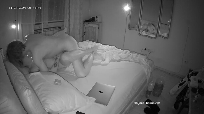 realm9-cam18-1732773500