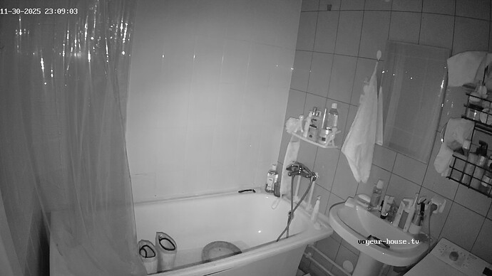 realm111-cam19-1764533387