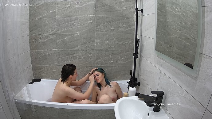 realm5-cam19-1766527751