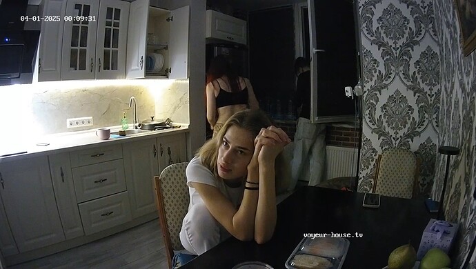 realm8-cam12-1743455409
