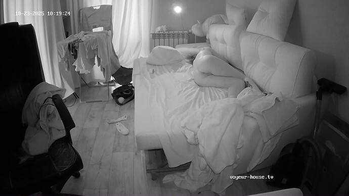 realm18-cam110-1761209278