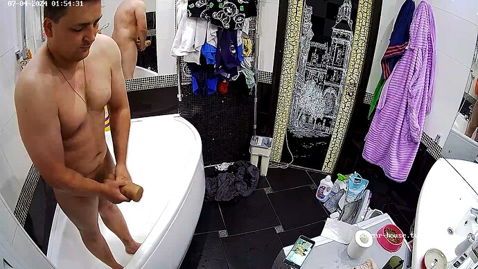 realm11-cam112-1720057040