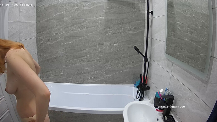 realm5-cam19-1763569404