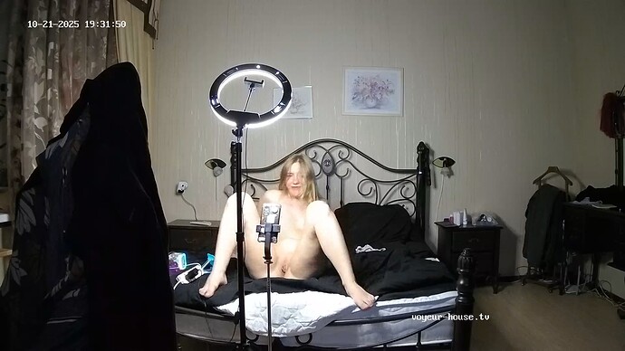 realm64-cam18-1761096641