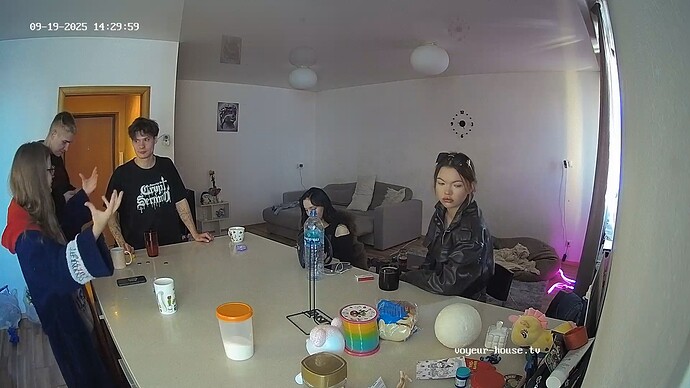 realm52-cam12-1758270643