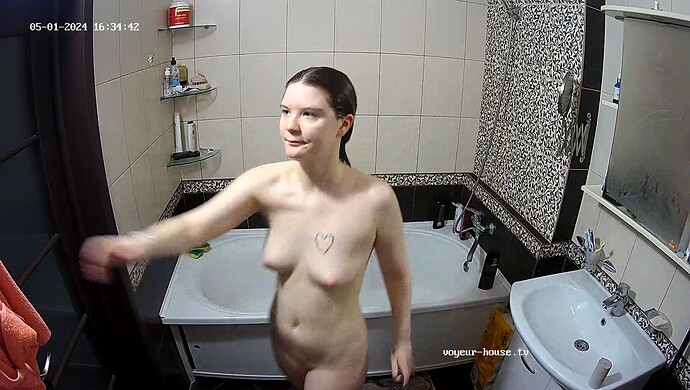 realm22-cam19-1714564033