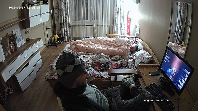 realm34-cam13-1760731116 (1)