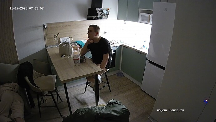 realm33-cam11-1700193823