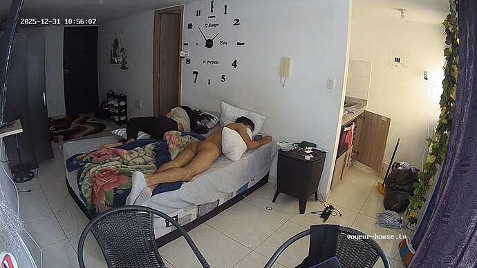 realm142-cam15-1767198531