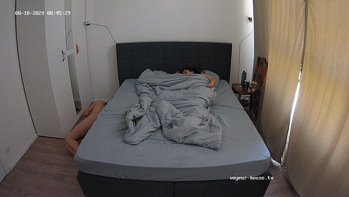 realm2-cam18-1723269339