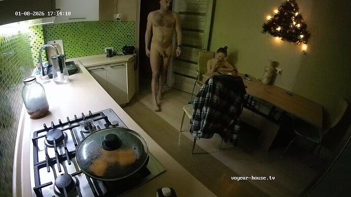 realm62-cam12-1767903971