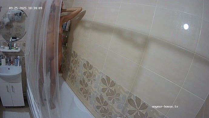 realm72-cam16-1758834987