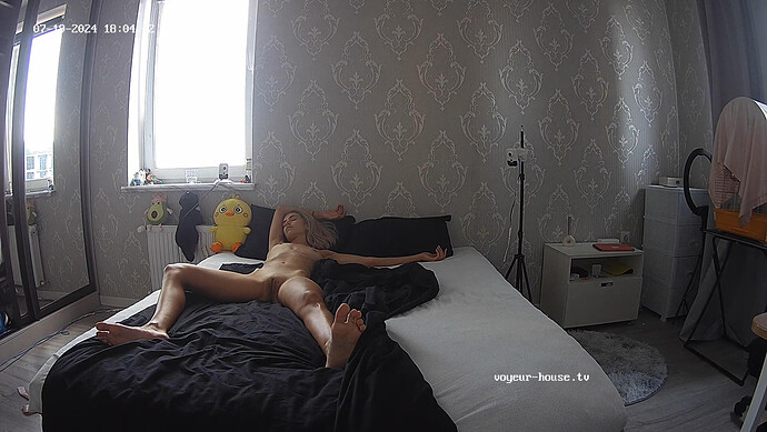 realm8-cam18-1721406893