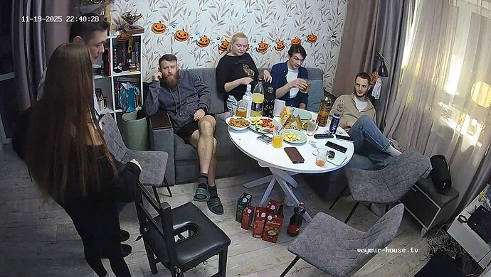 realm18-cam15-1763581914