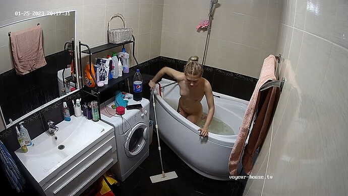 realm24-cam19-1712923028