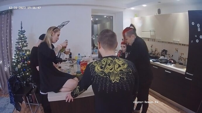 realm52-cam13-1704032629