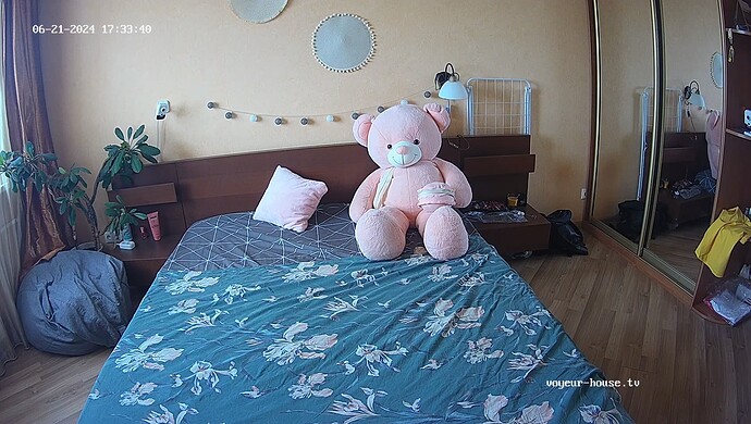 realm37-cam18-1718980455