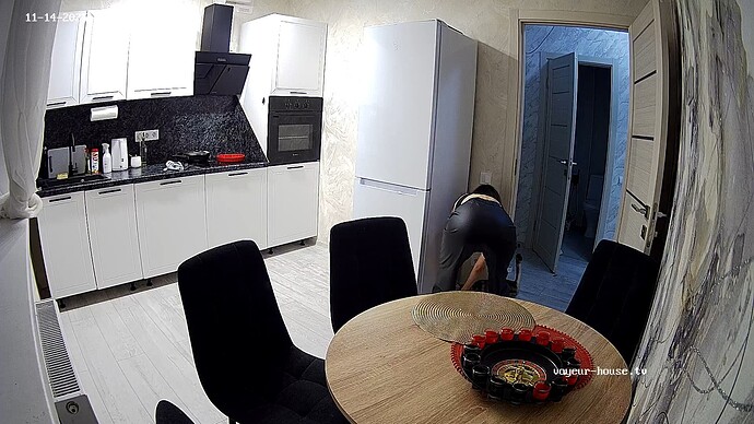 realm13-cam11-1763071273