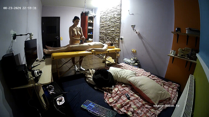 realm93-cam16-1724443195